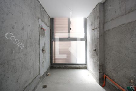 Casa à venda com 557m², 4 quartos e 3 vagas Casa à venda com 557m², 4 quartos e 3 vagasBanheiro da Suíte 1