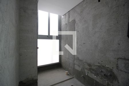 Casa à venda com 557m², 4 quartos e 3 vagas Casa à venda com 557m², 4 quartos e 3 vagasBanheiro da Suíte 2