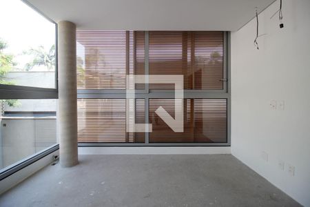 Casa à venda com 557m², 4 quartos e 3 vagas Casa à venda com 557m², 4 quartos e 3 vagasSuíte 3