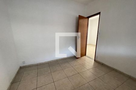 Quarto de casa para alugar com 2 quartos, 95m² em Vila São Luís, Duque de Caxias