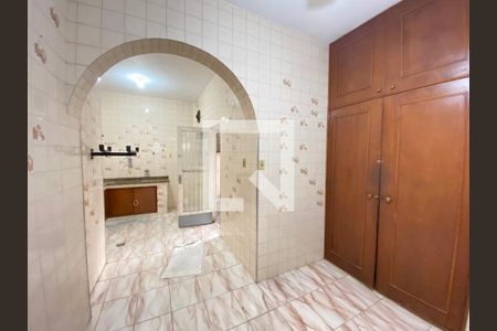 Casa à venda com 200m², 6 quartos e 3 vagasCozinha