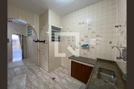 Casa à venda com 200m², 6 quartos e 3 vagasCozinha