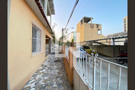 Casa à venda com 200m², 6 quartos e 3 vagasFrente