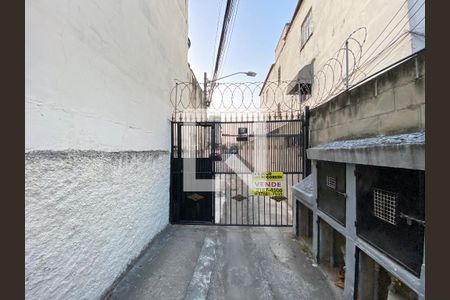 Casa à venda com 200m², 6 quartos e 3 vagasFachada