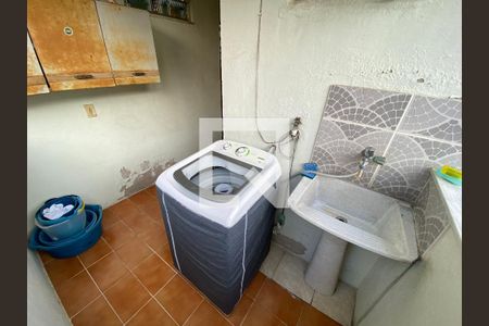 Casa à venda com 200m², 6 quartos e 3 vagasÁrea de Serviço casa 2