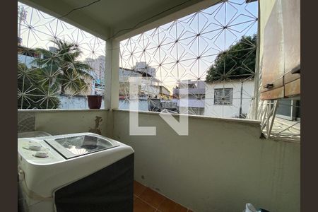 Casa à venda com 200m², 6 quartos e 3 vagasÁrea de Serviço casa 2