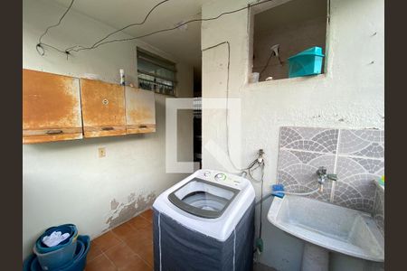 Casa à venda com 200m², 6 quartos e 3 vagasÁrea de Serviço casa 2