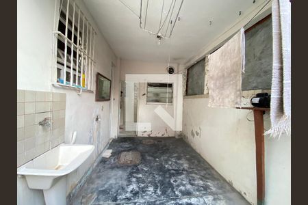 Casa à venda com 200m², 6 quartos e 3 vagasÁrea de Serviço