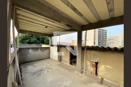 Casa à venda com 200m², 6 quartos e 3 vagasTerraço