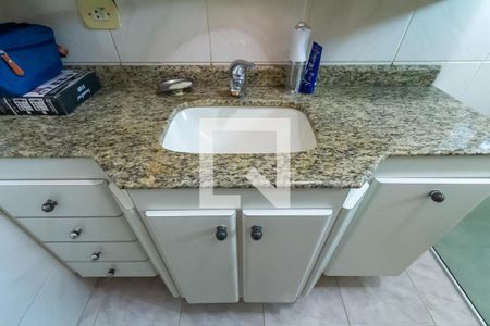 Casa à venda com 338m², 4 quartos e 4 vagasBanheiro da Suíte 2