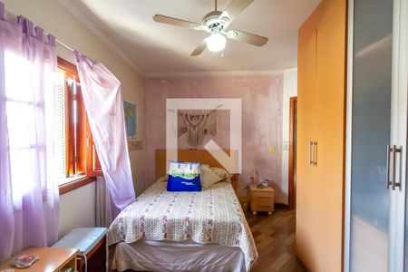 Casa à venda com 338m², 4 quartos e 4 vagasSuíte 3