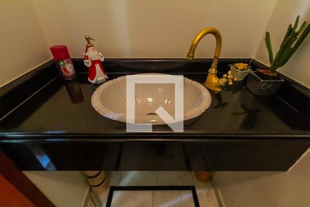 Casa à venda com 338m², 4 quartos e 4 vagasLavabo