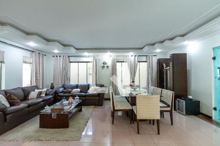 Sala de Estar de casa à venda com 4 quartos, 338m² em Parque dos Passaros, São Bernardo do Campo