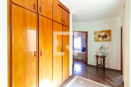 Casa à venda com 338m², 4 quartos e 4 vagasHall dos Quartos