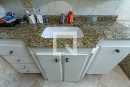 Casa à venda com 338m², 4 quartos e 4 vagasBanheiro da Suíte 1