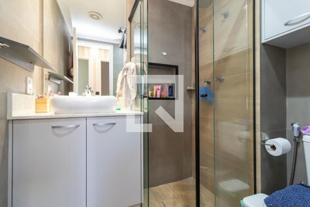 Banheiro 2 de apartamento para alugar com 3 quartos, 58m² em Parada Inglesa, São Paulo