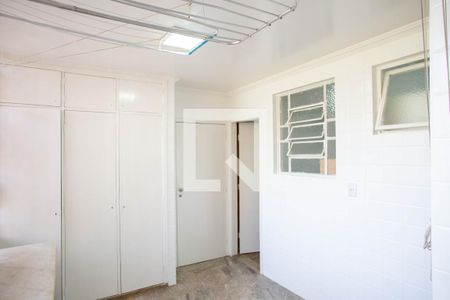 Apartamento à venda com 238m², 4 quartos e 1 vagaÁrea de Serviço