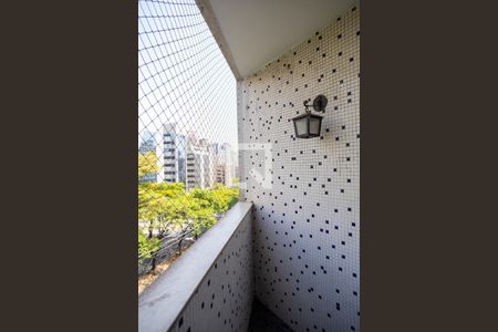 Apartamento à venda com 238m², 4 quartos e 1 vagaVaranda