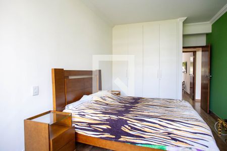 Apartamento à venda com 238m², 4 quartos e 1 vagaQuarto
