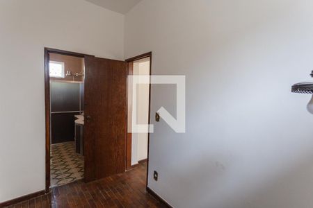 Casa à venda com 299m², 5 quartos e 4 vagas Casa à venda com 299m², 5 quartos e 4 vagasCloset da Suíte 1