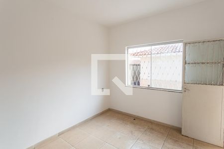 Casa à venda com 299m², 5 quartos e 4 vagas Casa à venda com 299m², 5 quartos e 4 vagasSuíte 2 na Casa dos Fundos