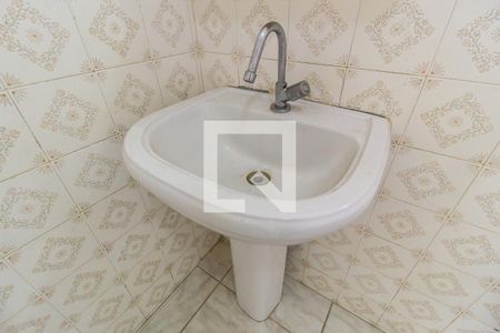 Casa à venda com 250m², 3 quartos e 4 vagas Casa à venda com 250m², 3 quartos e 4 vagasBanheiro 4