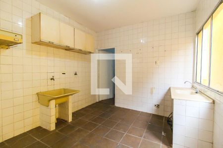 Casa à venda com 250m², 3 quartos e 4 vagas Casa à venda com 250m², 3 quartos e 4 vagasLavanderia