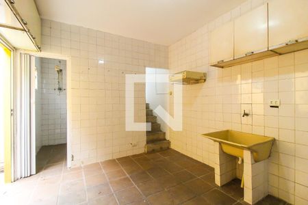 Casa à venda com 250m², 3 quartos e 4 vagas Casa à venda com 250m², 3 quartos e 4 vagasLavanderia