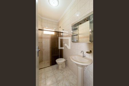 Casa à venda com 60m², 3 quartos e 1 vaga Casa à venda com 60m², 3 quartos e 1 vagaBanheiro