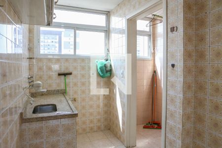 Cozinha e Área de Serviço de apartamento para alugar com 1 quarto, 45m² em Lapa, São Paulo