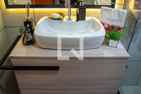 Casa à venda com 157m², 3 quartos e 4 vagas Casa à venda com 157m², 3 quartos e 4 vagasBanheiro