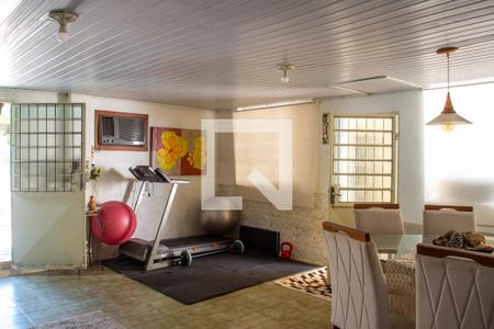 Casa à venda com 157m², 3 quartos e 4 vagas Casa à venda com 157m², 3 quartos e 4 vagasÁrea comum