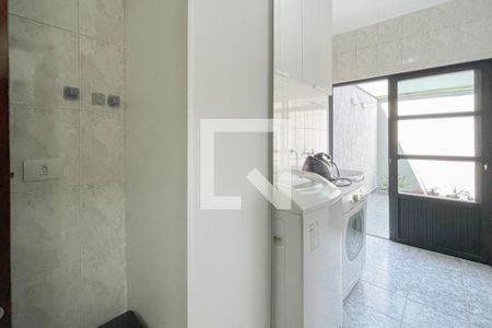 Casa à venda com 228m², 3 quartos e 5 vagasÁrea de Serviço