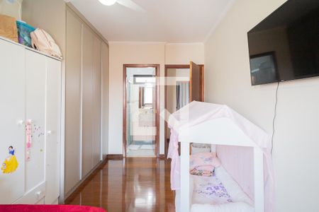 Casa à venda com 228m², 3 quartos e 5 vagasSuíte 2