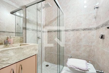 Casa à venda com 228m², 3 quartos e 5 vagasBanheiro - Suíte 1