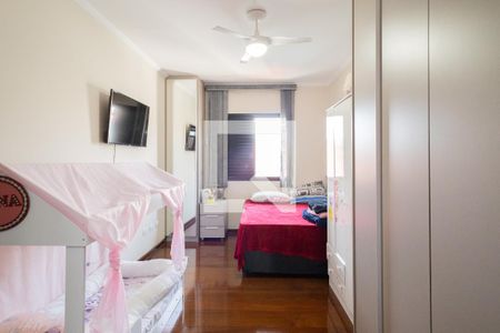 Casa à venda com 228m², 3 quartos e 5 vagasSuíte 2