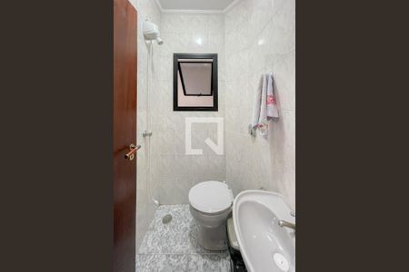 Casa à venda com 228m², 3 quartos e 5 vagasBanheiro de serviço