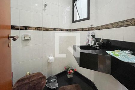 Casa à venda com 228m², 3 quartos e 5 vagasLavabo 