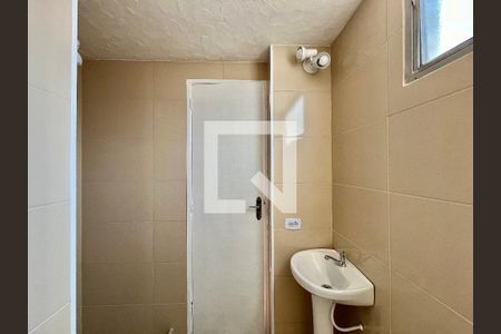 Apartamento para alugar com 75m², 2 quartos e 1 vaga Apartamento para alugar com 75m², 2 quartos e 1 vagaBanheiro da suíte