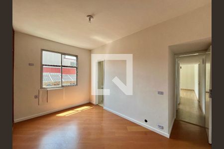 Apartamento para alugar com 75m², 2 quartos e 1 vaga Apartamento para alugar com 75m², 2 quartos e 1 vagaSuíte