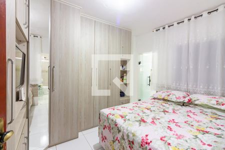Casa à venda com 267m², 2 quartos e 2 vagasSuíte 
