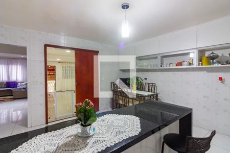 Casa à venda com 267m², 2 quartos e 2 vagasCozinha 