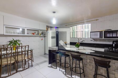 Casa à venda com 267m², 2 quartos e 2 vagasCozinha 