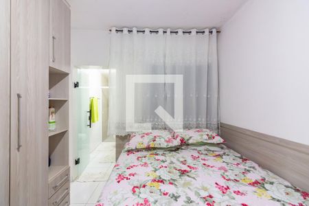 Casa à venda com 267m², 2 quartos e 2 vagasSuíte 