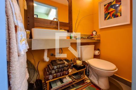 Apartamento à venda com 51m², 1 quarto e 1 vaga Apartamento à venda com 51m², 1 quarto e 1 vagaBanheiro de Serviço