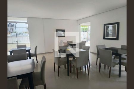 Apartamento à venda com 2 quartos, 73m² em Lapa, São Paulo
