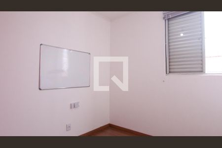 Quarto 2 de apartamento para alugar com 2 quartos, 54m² em Sítio Pinheirinho, São Paulo