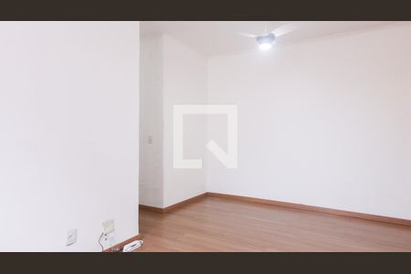 Sala de apartamento para alugar com 2 quartos, 54m² em Sítio Pinheirinho, São Paulo