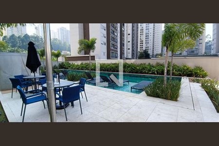 Apartamento à venda com 38m², 1 quarto e sem vagaÁrea comum - Piscina