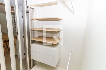 Apartamento à venda com 88m², 1 quarto e 2 vagas Apartamento à venda com 88m², 1 quarto e 2 vagasQuarto